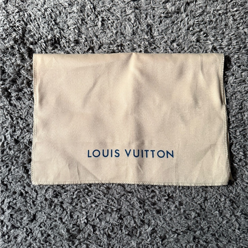 Louis Vuitton - Dust Bag (Medium)